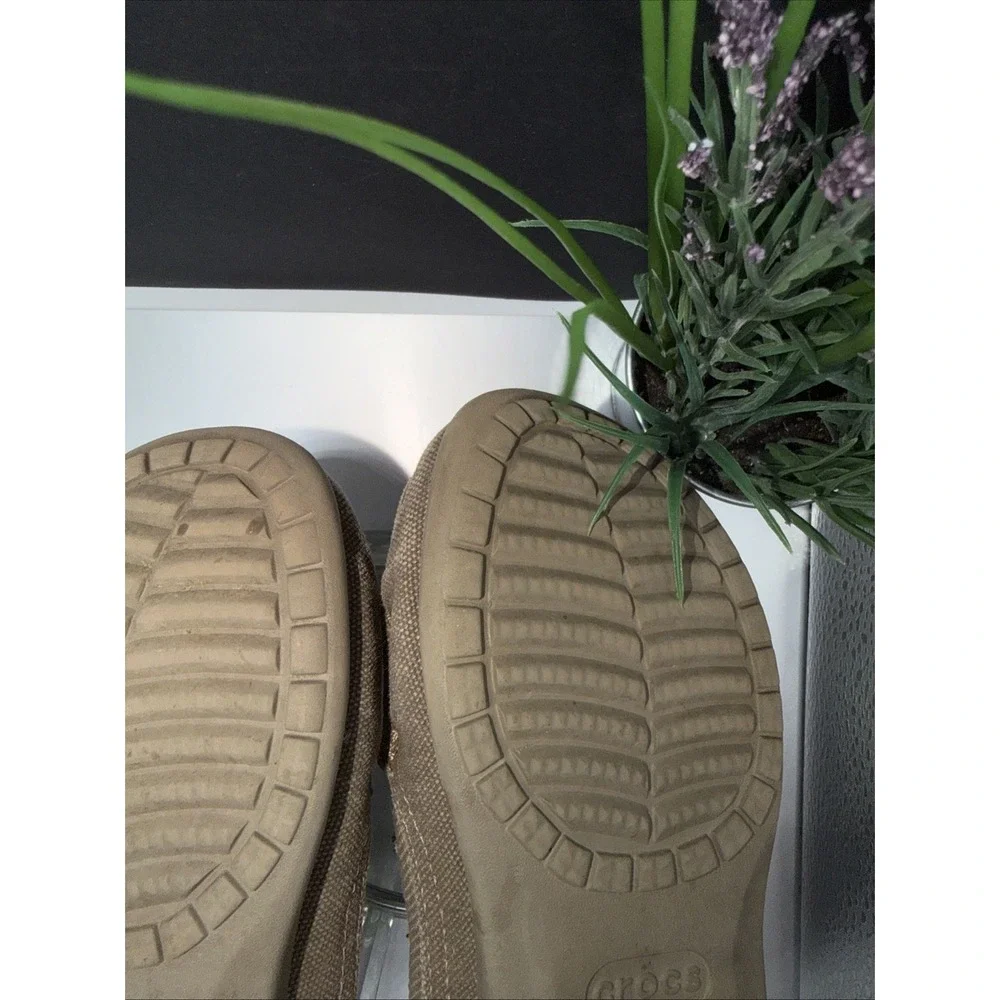 CROCS Child Size 13 Shoes SANTA CRUZ II Brown Canvas Slip-On Loafer Beige‎ Brown